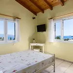 Aloe Seaview With Private Hot Tub By Konnect Daire Dassia (Corfu)